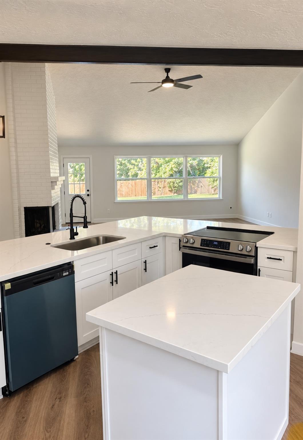 606 Old Colony Drive