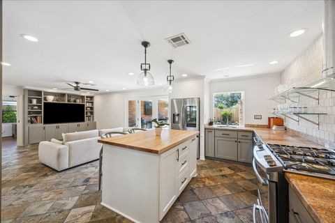 Tiny photo for 1814 Haverhill Drive, Houston, TX 77008 (MLS # 46885389)