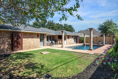 Tiny photo for 1814 Haverhill Drive, Houston, TX 77008 (MLS # 46885389)