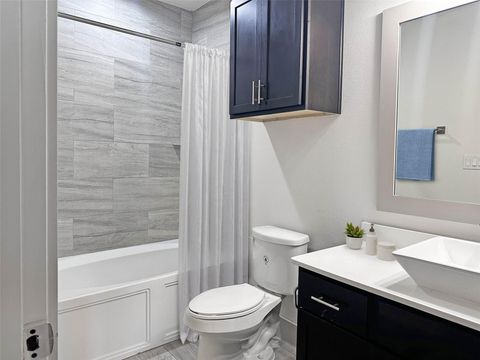 Tiny photo for 2727 Brazos Street #17, Houston, TX 77006 (MLS # 78103504)