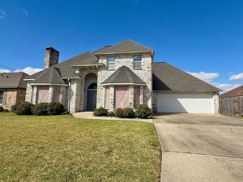 Photo of 1804 Avenue M, Nederland, TX 77627 (MLS # 36004456)
