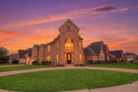 Photo of 1711 Forestlake Drive, Sugar Land, TX 77479 (MLS # 41292823)