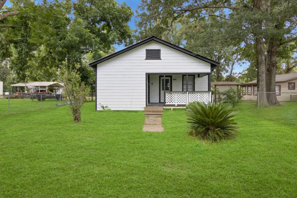 Photo of 406 Bardash Street, Cleveland, TX 77327 (MLS # 30661347)