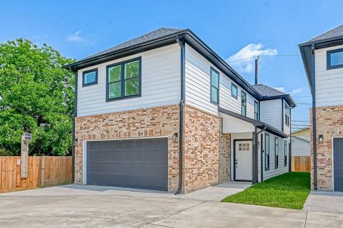 Photo of 3127 Bolt Street, Houston, TX 77051 (MLS # 34919442)