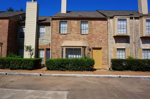 Photo of 9901 Sharpcrest Street #8, Houston, TX 77036 (MLS # 84360553)