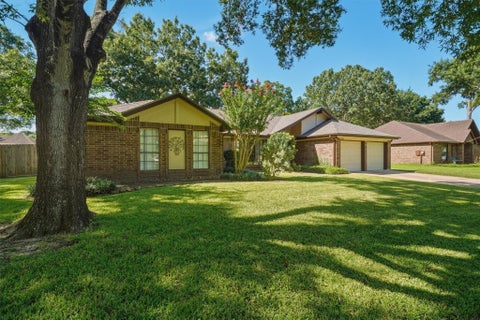 Photo of 2917 Sugar Wood Drive, League City, TX 77573 (MLS # 24605858)