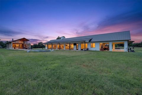1629 Waldeck Road Waldeck TX 78946