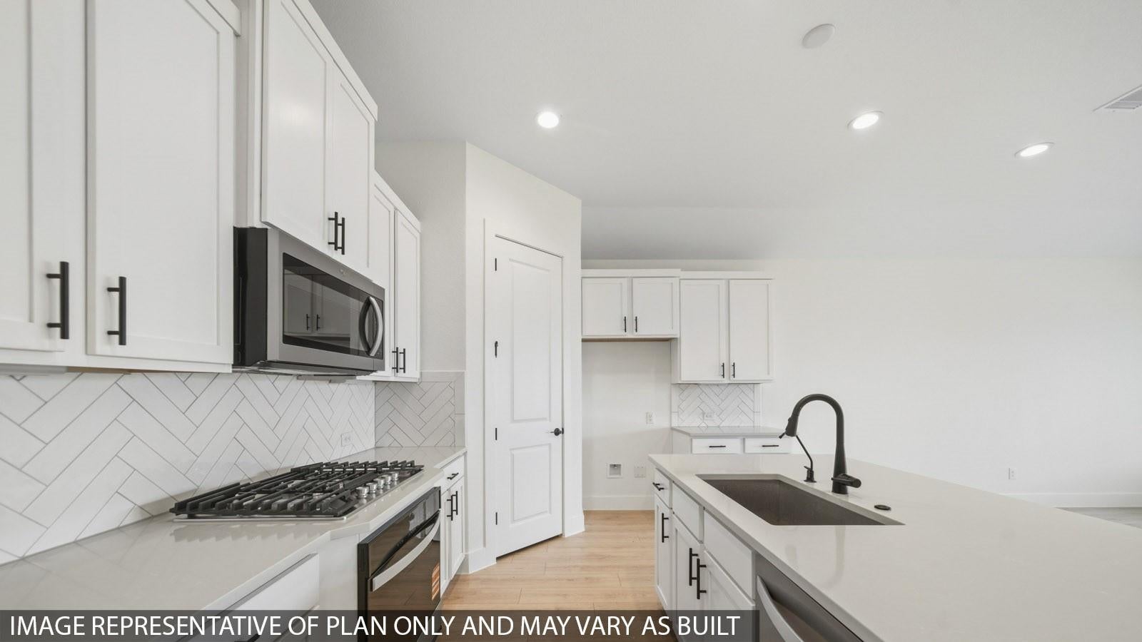 41002 Riverside Meadow