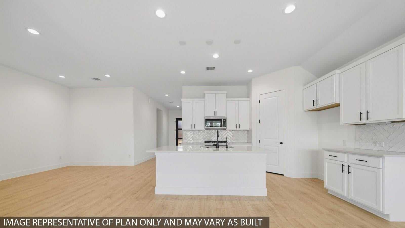 41002 Riverside Meadow