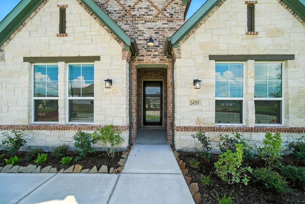 Photo of 24715 Bunker Bay Court, Katy, TX 77493 (MLS # 42475402)