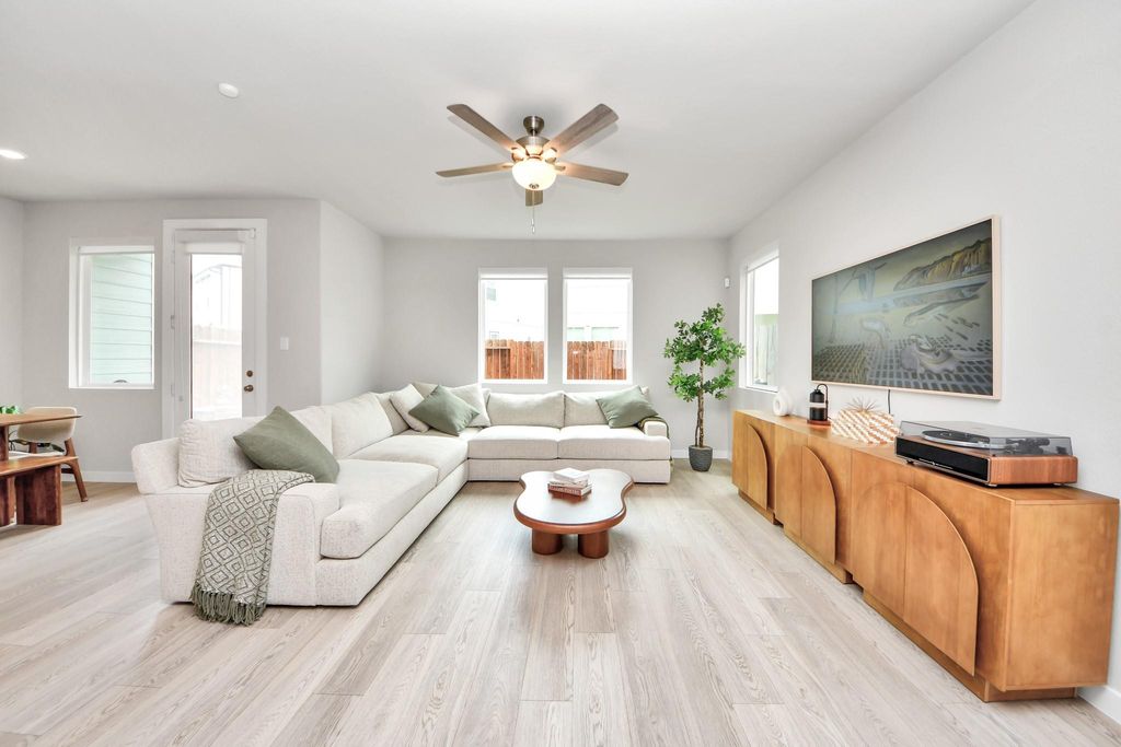 Photo of 4205 Hatch Silo Lane, Houston, TX 77080 (MLS # 69416927)