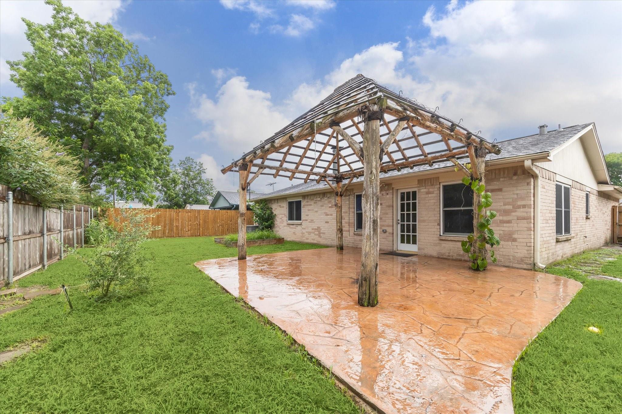 4010 Bluebonnet Trail