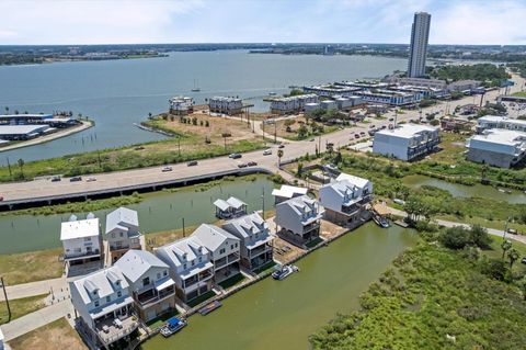 23 Cmdr Runco Lane Taylor Lake Village TX 77586