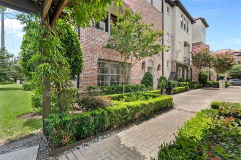 Photo of 1156 Mosaico Lane, Houston, TX 77055 (MLS # 94787400)