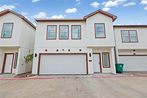 Photo of 11621 Waldemar Drive, Houston, TX 77077 (MLS # 90758205)