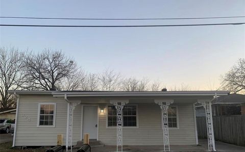 Photo of 324 Delaware Street #A, Houston, TX 77029 (MLS # 67190788)