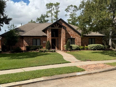 Homes For Rent - 421 Creekside Drive<br/> Galveston County, League City, TX 77573
