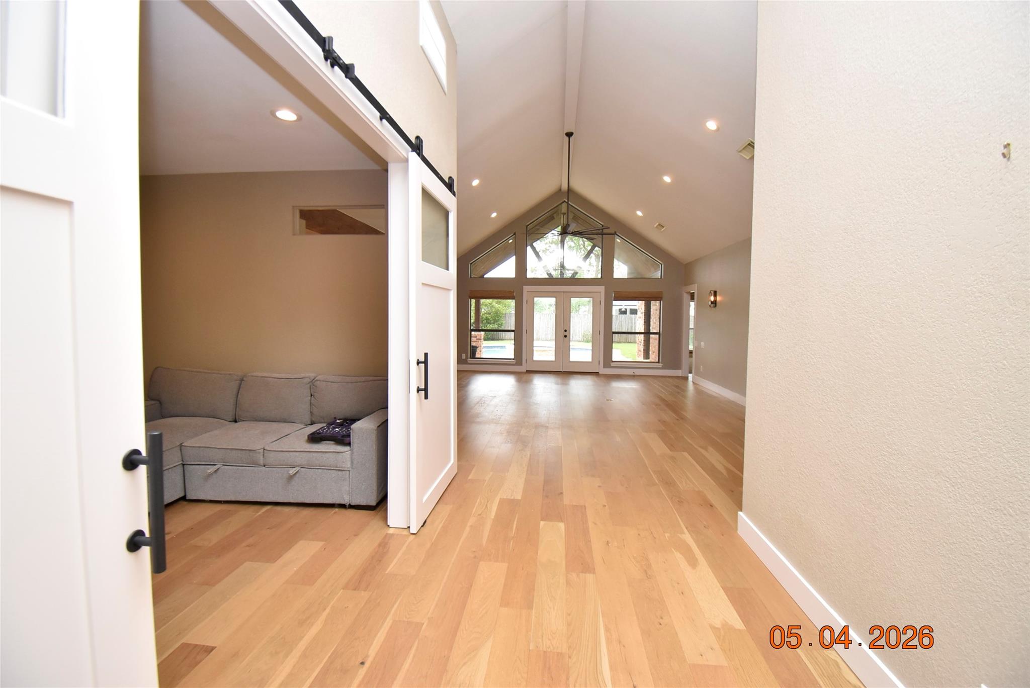 421 Creekside Drive