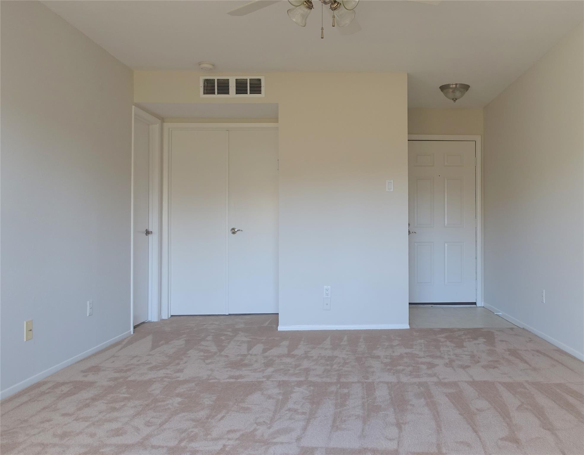 18800 Egret Bay Boulevard 905