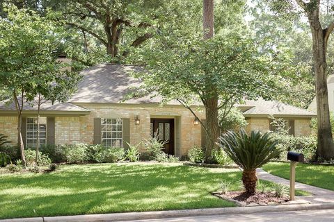 Photo of 11710 Glenway Drive, Houston, TX 77070 (MLS # 49928636)