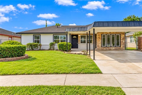 Photo of 8510 Fillmore Street, Houston, TX 77029 (MLS # 36633268)