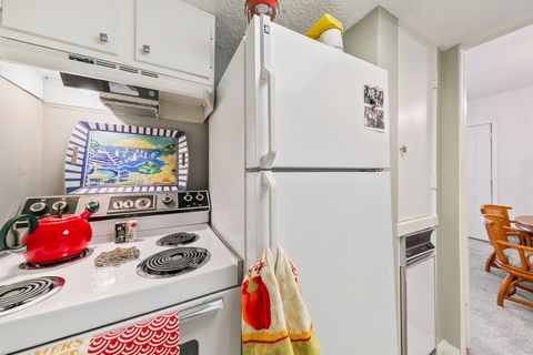 Tiny photo for 2503 Mccue Road #36, Houston, TX 77056 (MLS # 65416003)