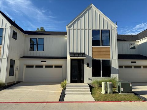 Photo of 1941 Sawdust Road Rd #118, The Woodlands, TX 77380 (MLS # 31382979)