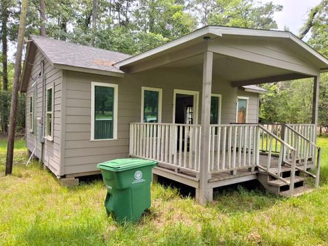 Photo of 933 Shore Shadow Drive, Houston, TX 77336 (MLS # 48253112)