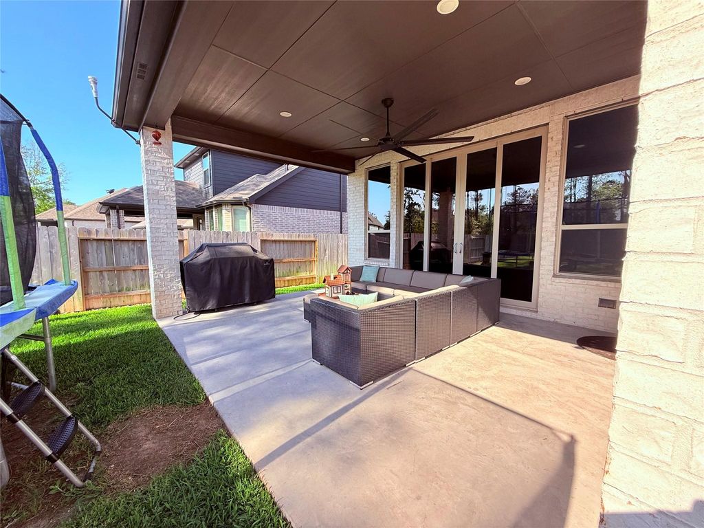 Photo of 217 Sky Top Drive, Montgomery, TX 77316 (MLS # 429153)