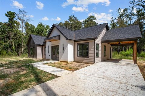 Photo of 142 Cedar Bend, Brookeland, TX 75931 (MLS # 86491870)