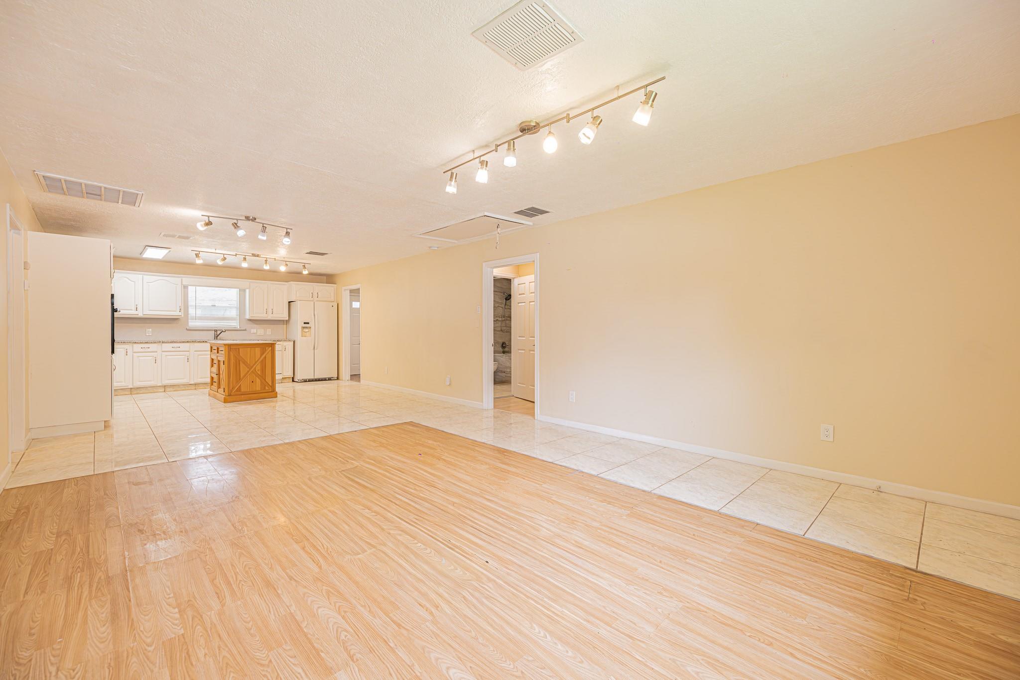 4113 Edison Street