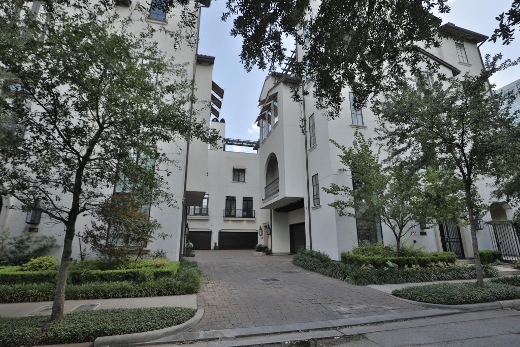 Photo of 2413 Rosamond Street #A, Houston, TX 77098 (MLS # 81257356)