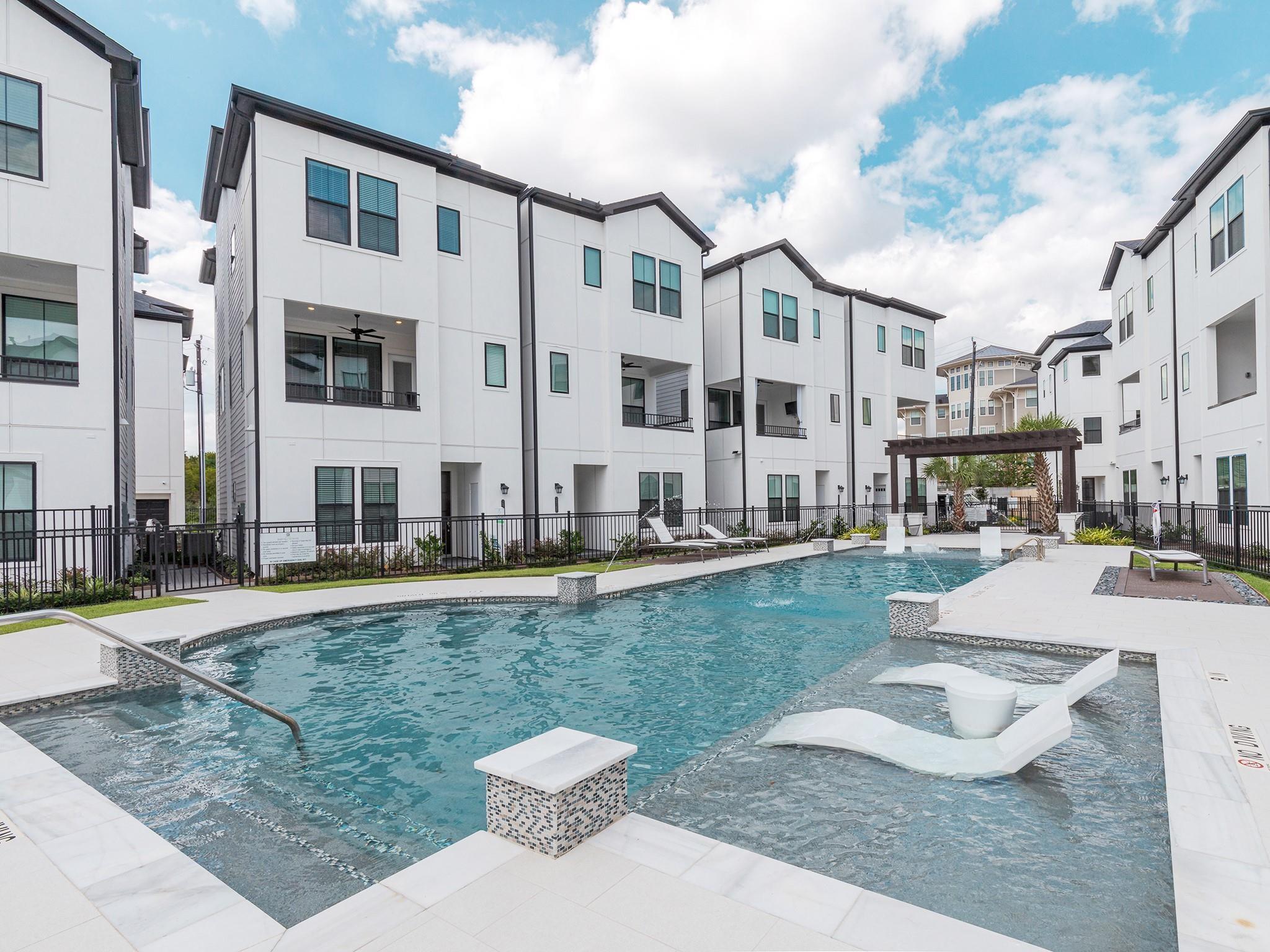 2806 Grand Fountains Drive I