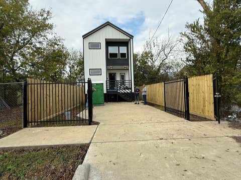 Homes For Sale - 2207 Des Chaumes Street<br/> Houston, TX 77026