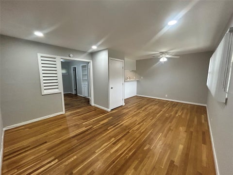 Photo of 3520 Garrott #3, Houston, TX 77006 (MLS # 87620229)