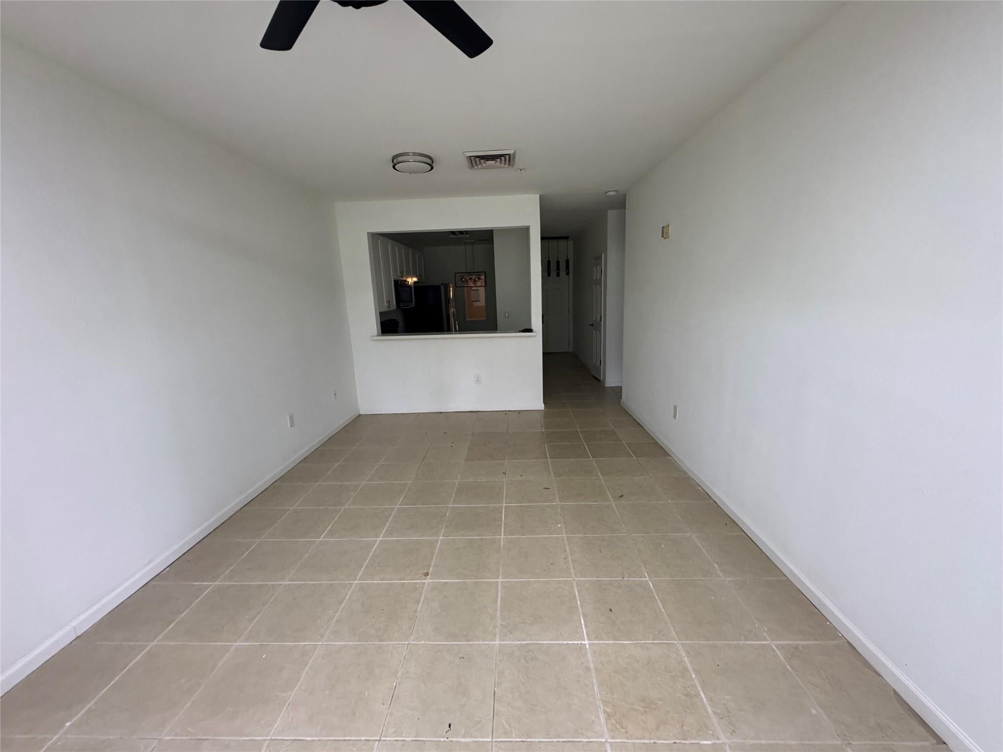 2815 Kings Crossing Drive 104