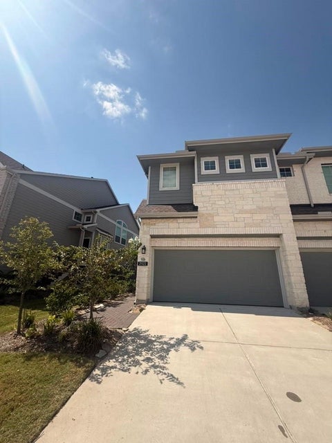 Townhouse For Sale - 21122 Medina River Drive<br/> Cypress, TX 77433