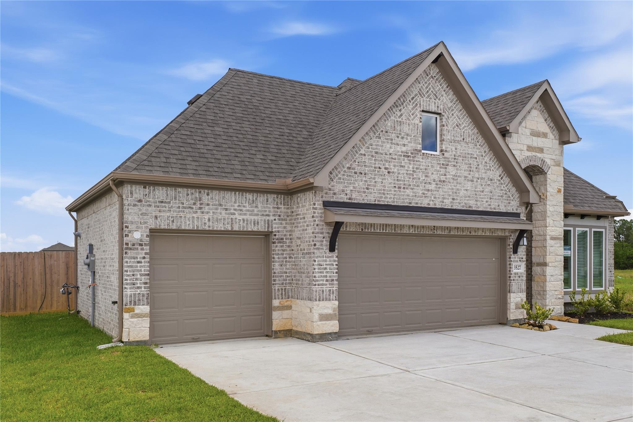 3527 Windmill Palm Drive
