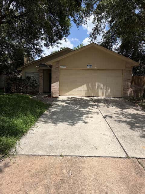 Photo of 10722 Highland Woods Drive, Sugar Land, TX 77498 (MLS # 30224700)