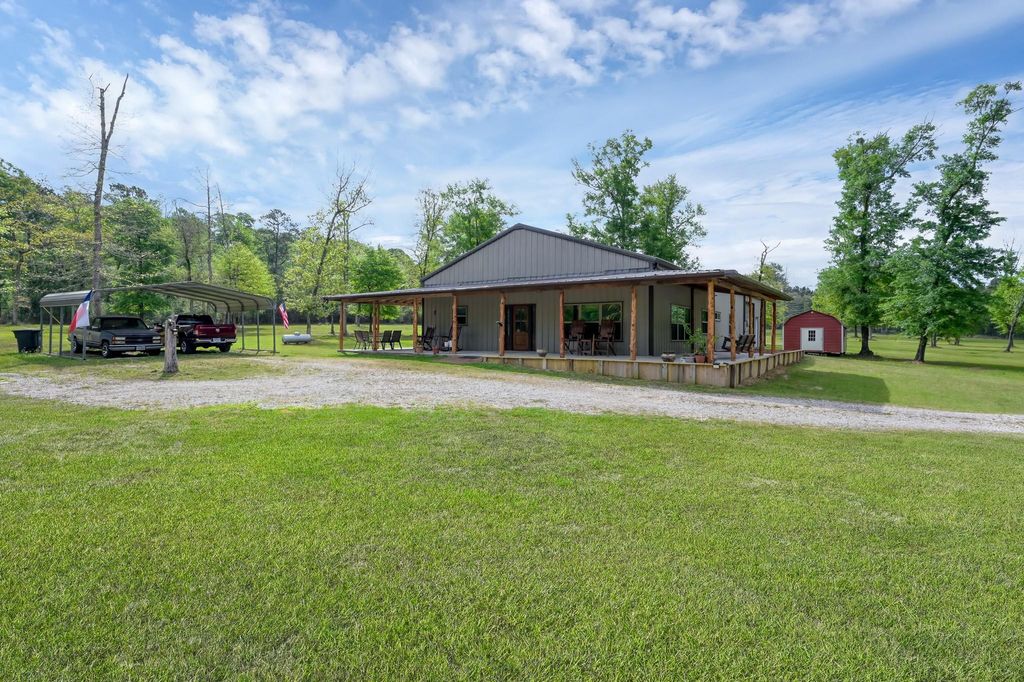 Photo of 2680 Us Highway 190, Huntsville, TX 77340 (MLS # 88876247)