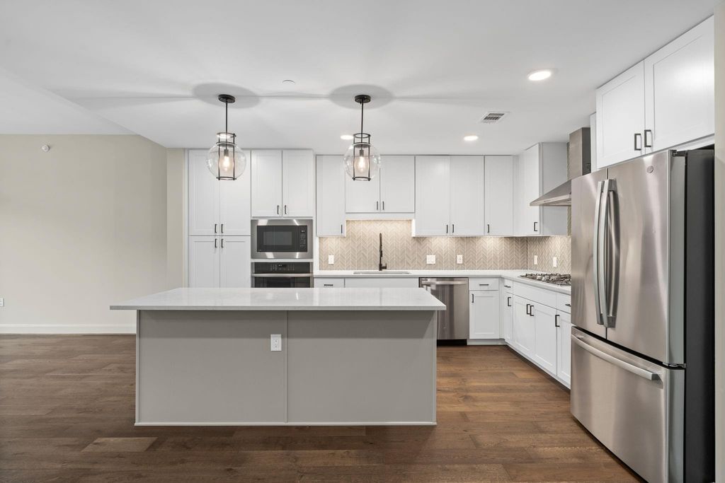 Photo of 2511 Willowick Road #210, Houston, TX 77027 (MLS # 92029150)