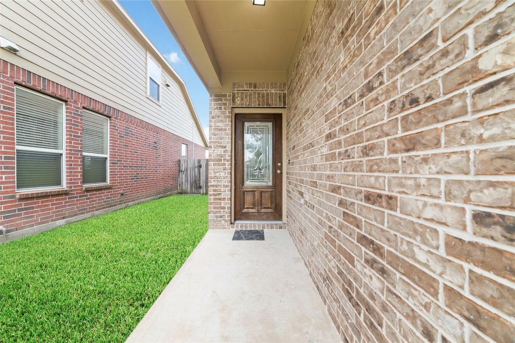 Photo of 18406 Spruce Tree Line Trail, Houston, TX 77084 (MLS # 49740935)