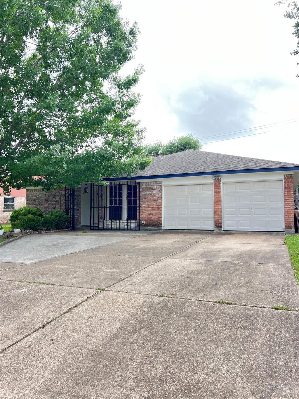 Photo of 15119 Mcleod Drive, Houston, TX 77060 (MLS # 3885220)