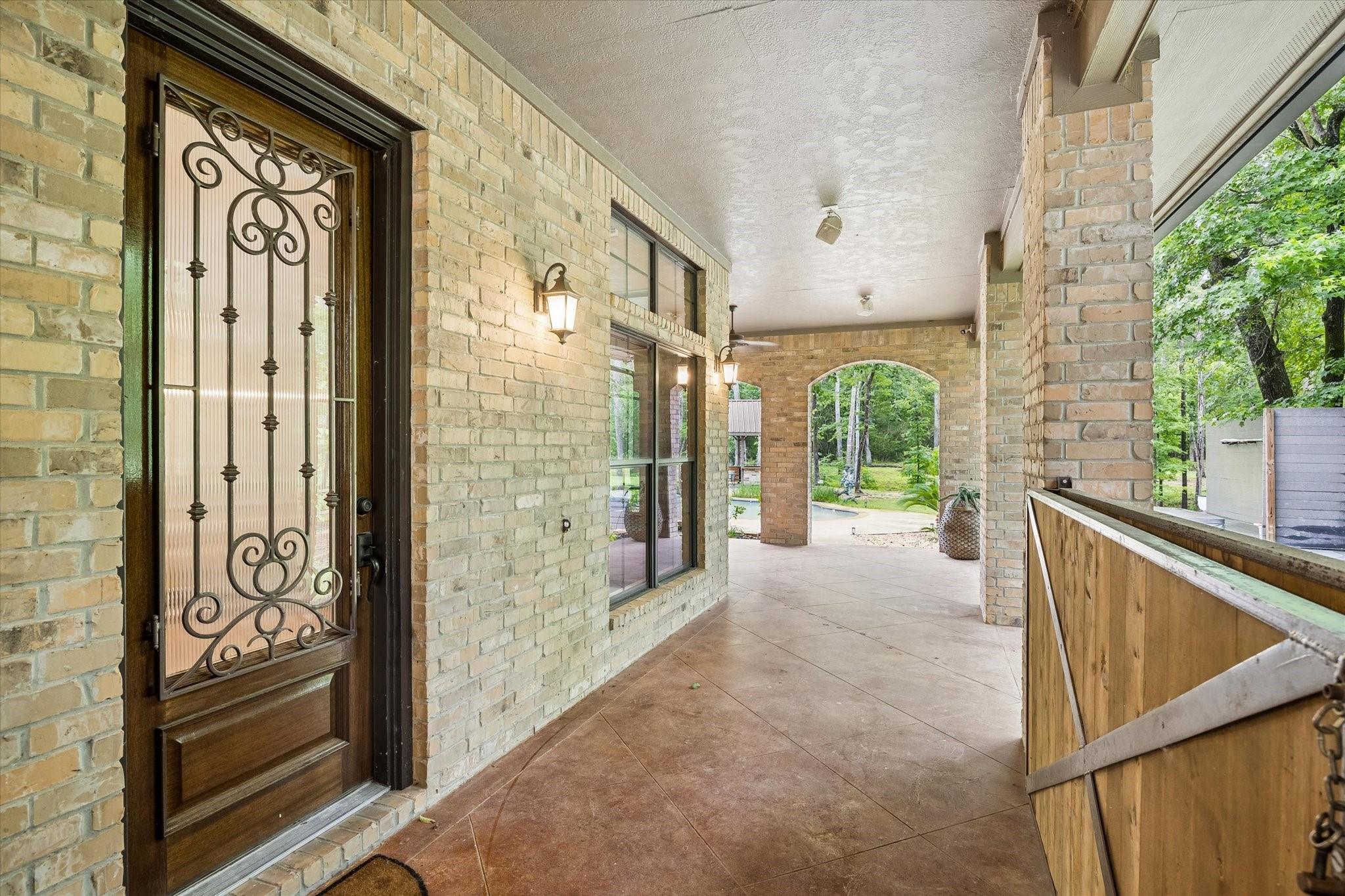 11409 Oak Springs Drive