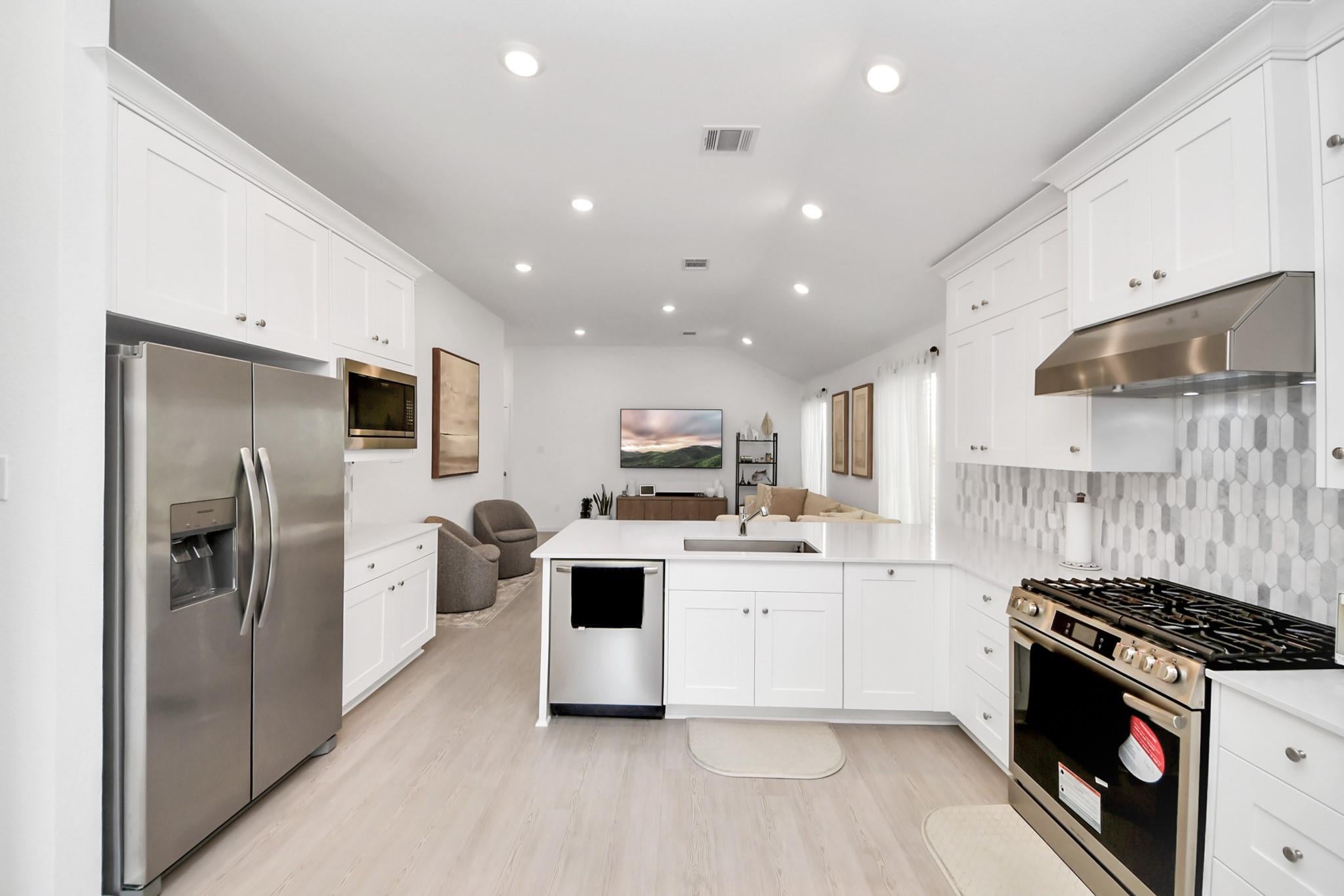 2418 Phantom Quartz Drive