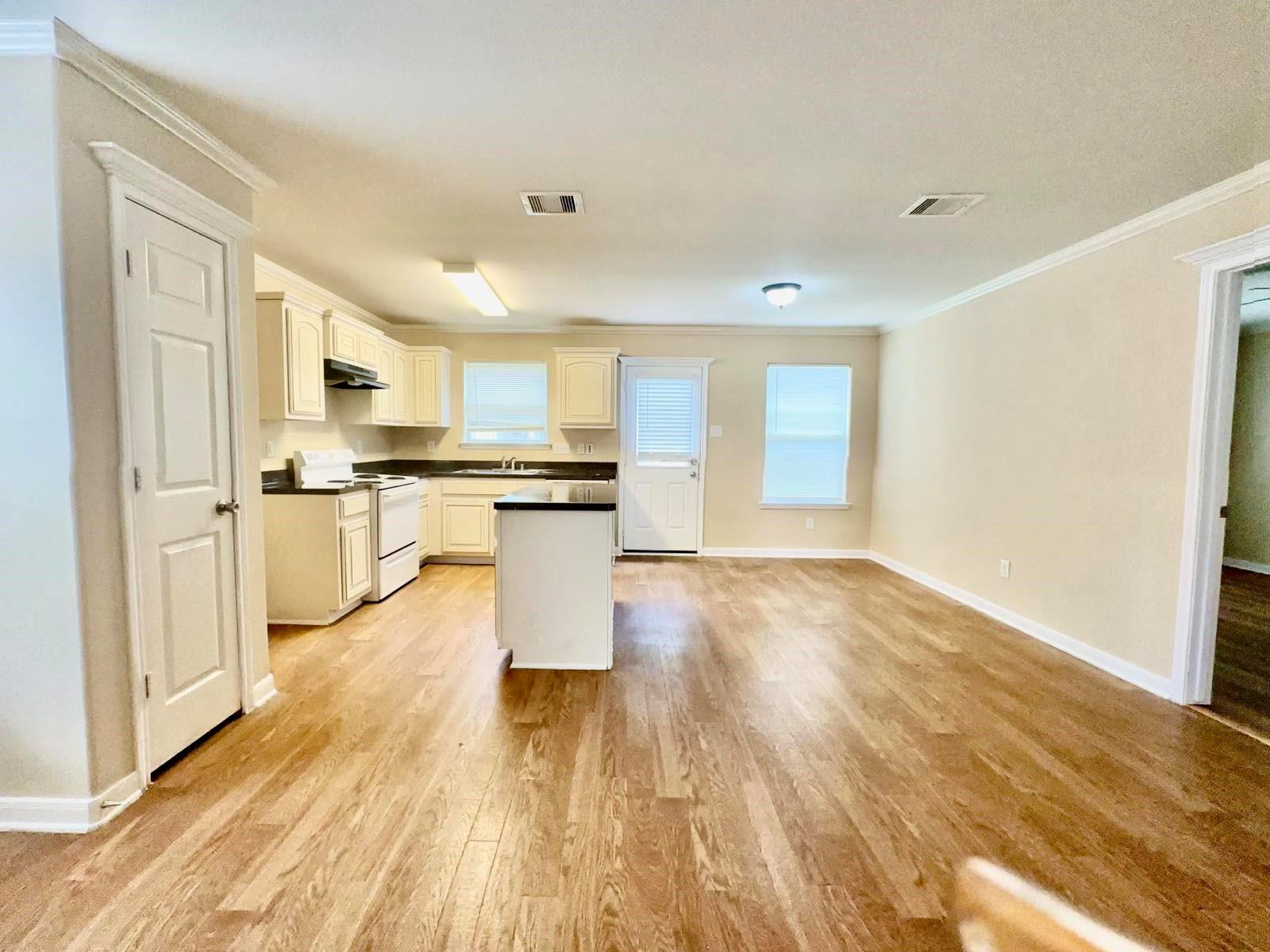 6715 Waterlilly View