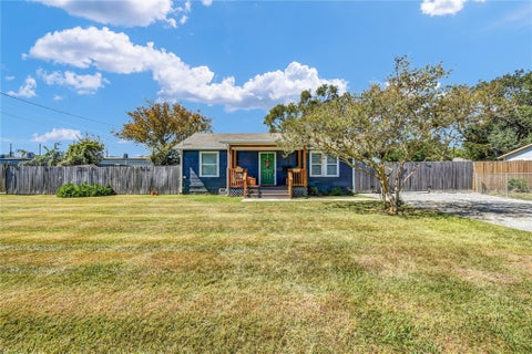 Photo of 428 S Lazy Lane, Clute, TX 77531 (MLS # 45834778)