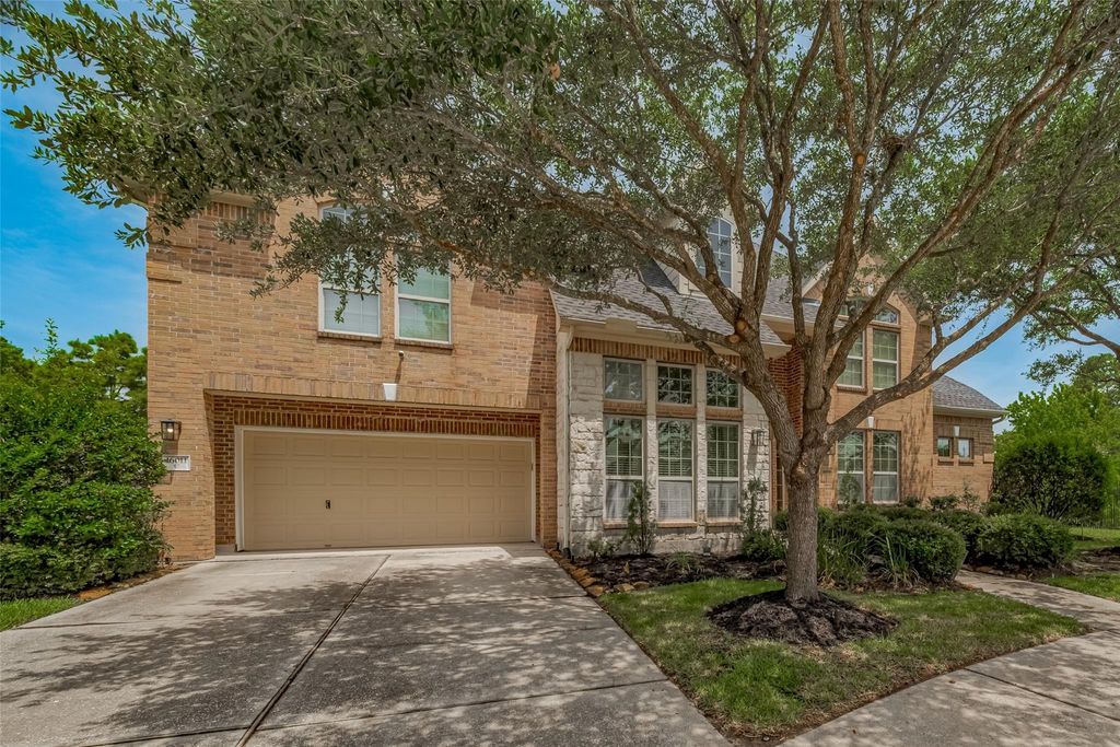 Photo of 16011 Maple Shores Drive, Houston, TX 77044 (MLS # 46075206)