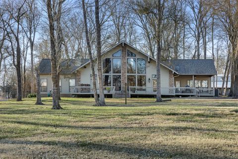 Photo of 2250 Dillard Road, Brenham, TX 77833 (MLS # 40743360)