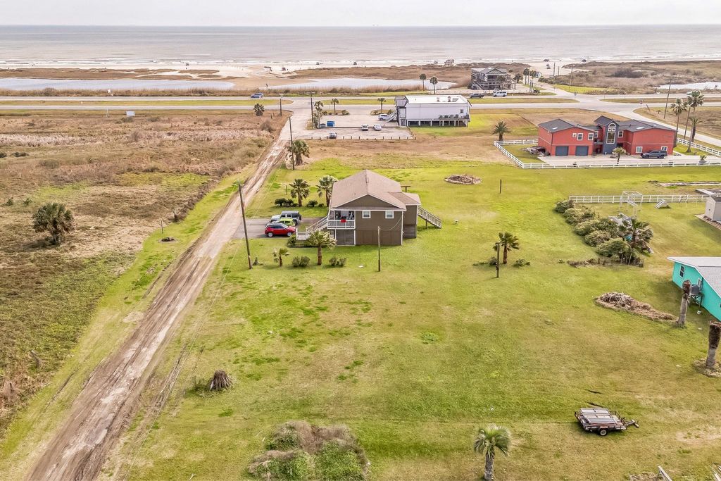 Photo of 3503 E Silver Sands, Galveston, TX 77554 (MLS # 41022093)